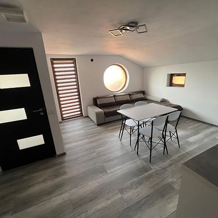 Apartament Casa Dragoeni Târgu Jiu エクステリア 写真